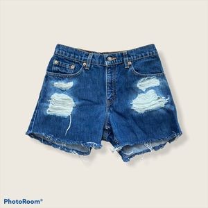 ~Levi’s 555 guys fit straight leg shorts~